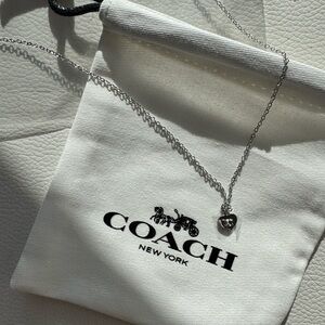 🆕WT COACH Necklace with Heart-Shaped Pendant in Silver